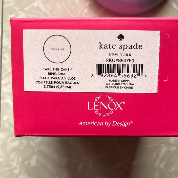 Kate Spade Take The Cake With This Ring Round Dish - Picture 4 of 4